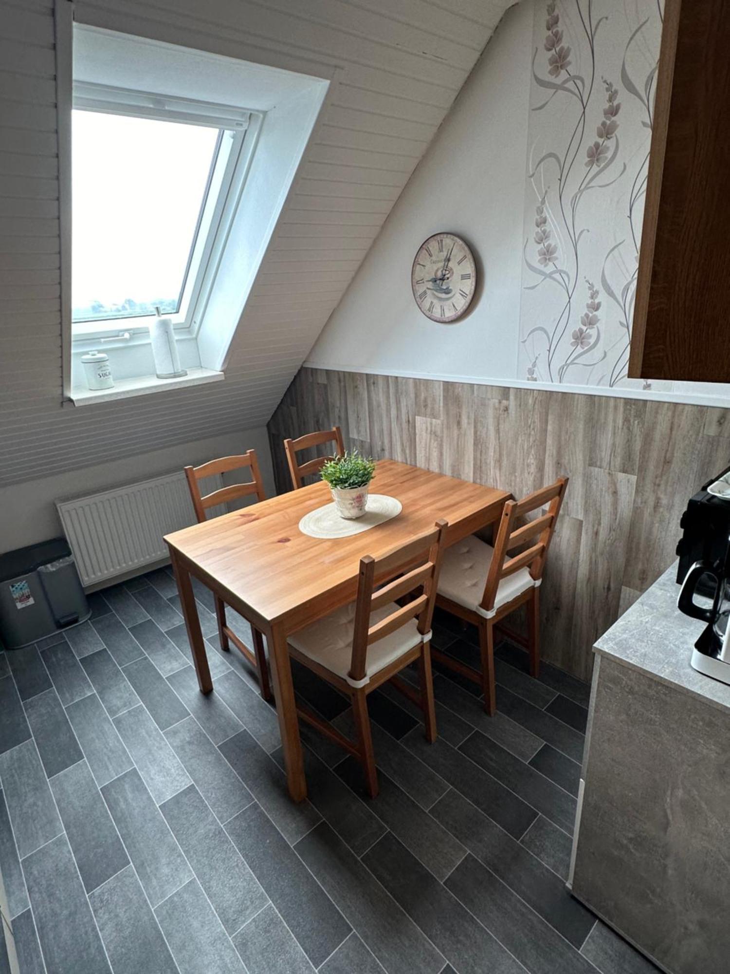 Rosenhaus Esens - Wohnung Backbord Exteriér fotografie